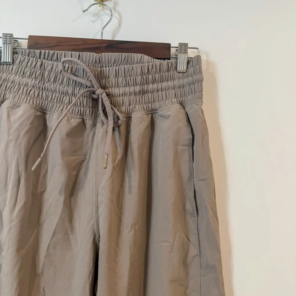 YPB motionTEK Jogger Oat Beige Sweatpants Size S - Picture 5 of 7
